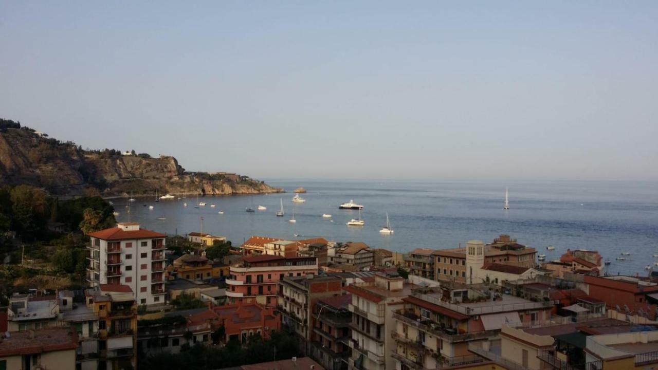 Baia Taormina Apartment Giardini-Naxos Exterior foto